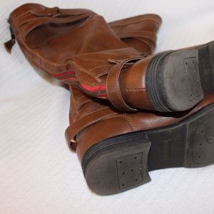 Madden Girl Zerge Size 8 Brown Boots
