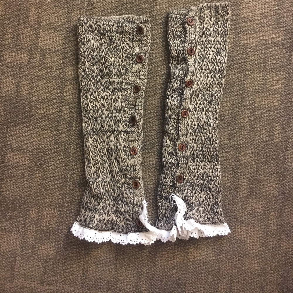Brown leg warmers!!