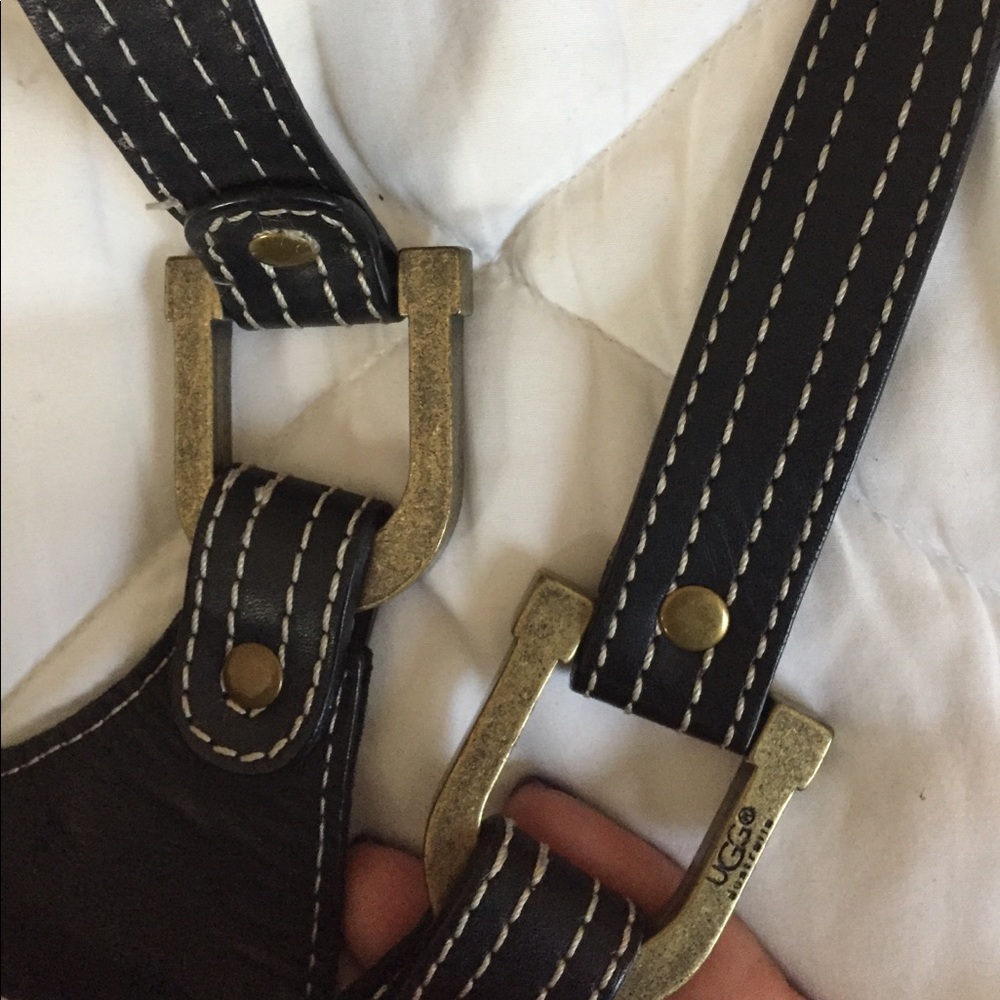 Black Ugg purse - Picture 3 of 4