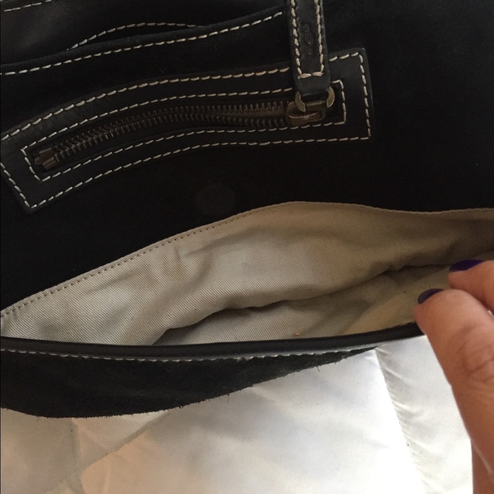 Black Ugg purse - Picture 4 of 4