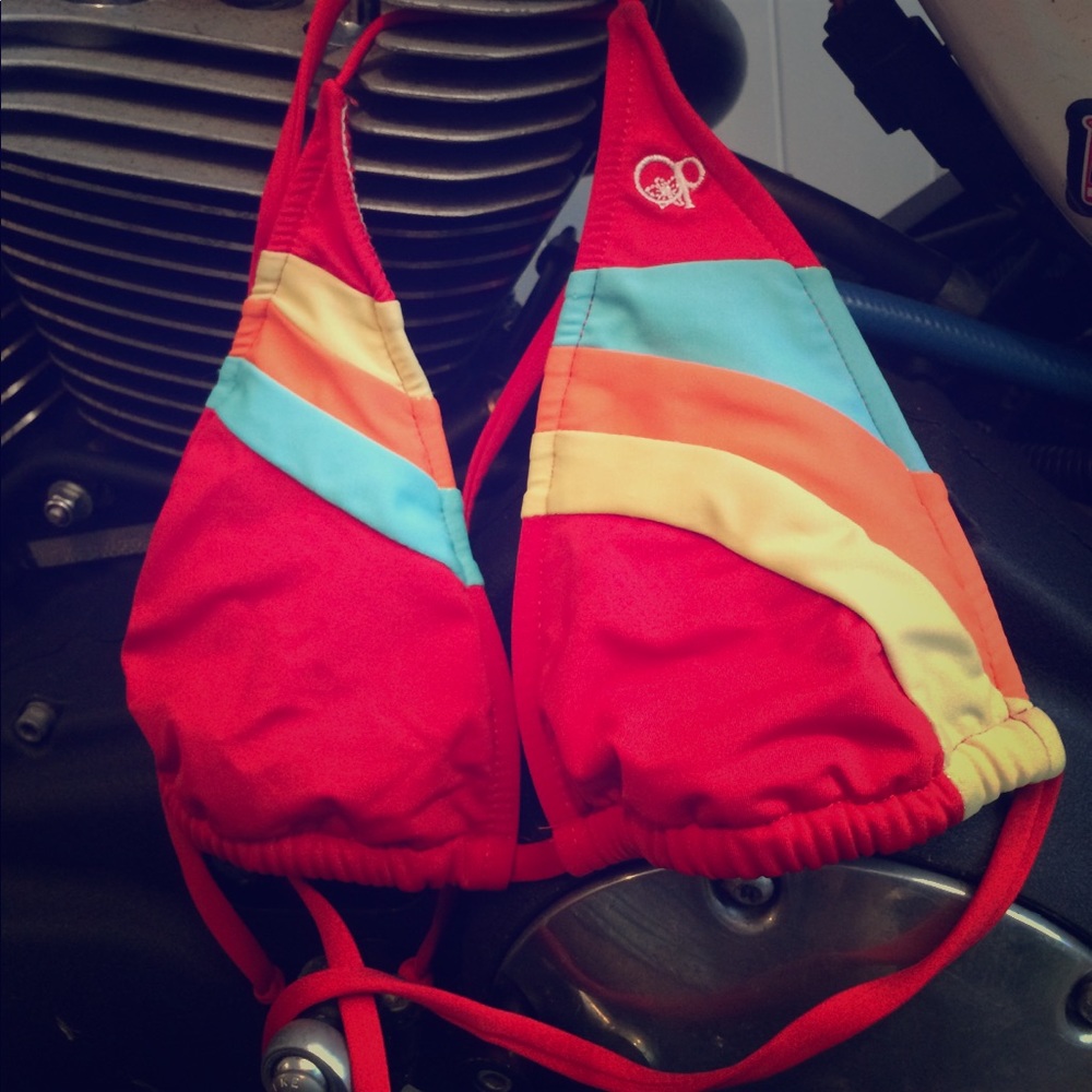 Retro Triangle Top