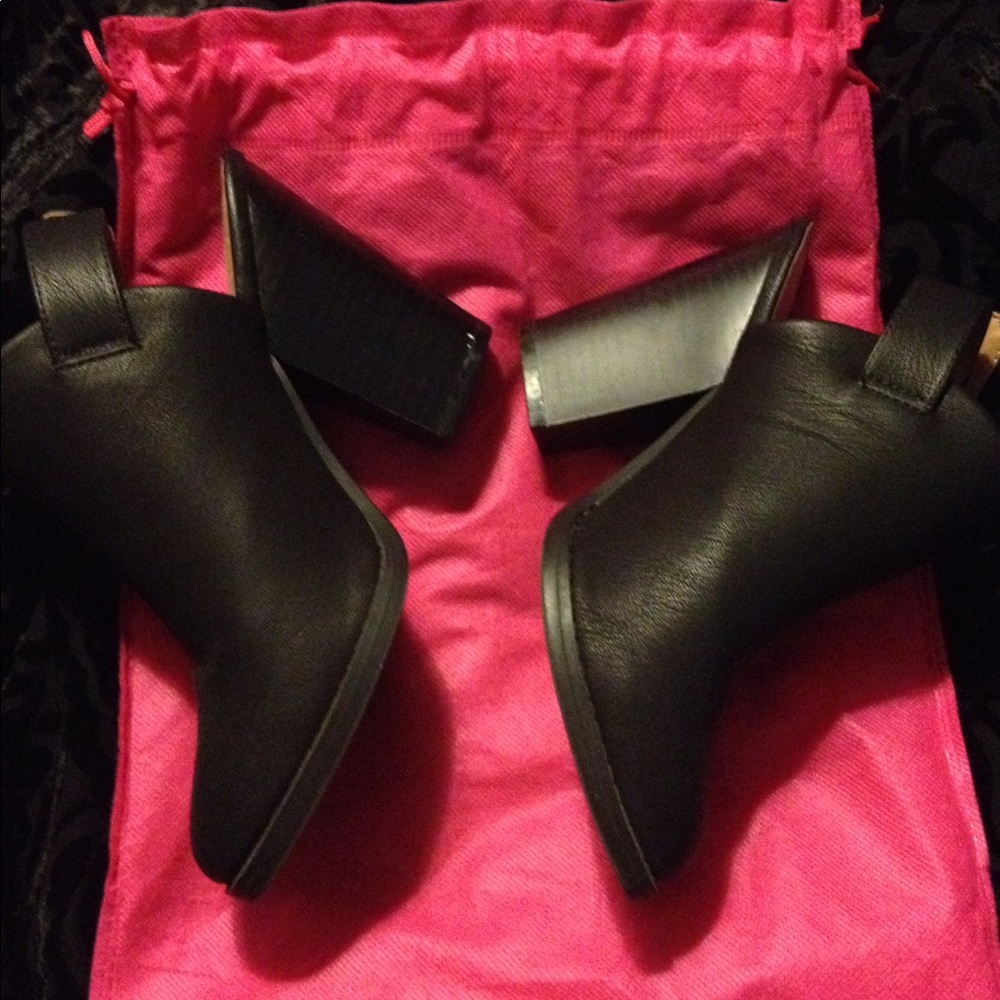 Delicious Black Chunky Heels