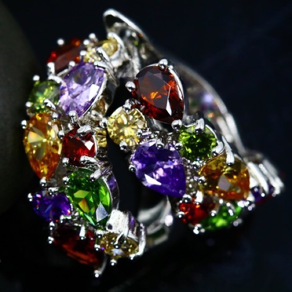 💥💥💥Multi color Zircon, platinum pltd Earring - Picture 1 of 3