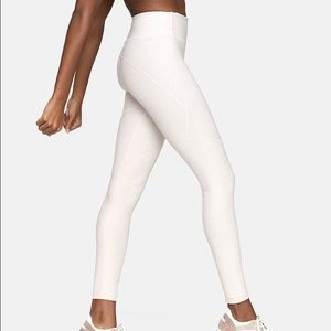 Outdoor Voices warmup legging