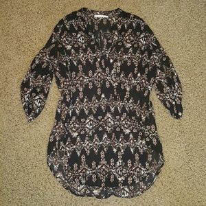 Lush roll- tab flowy top