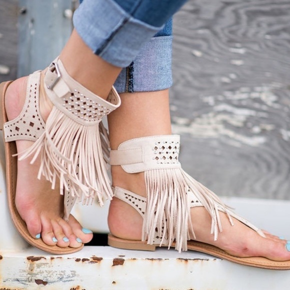 BEIGE Fringe for Miles Sandals - Picture 3 of 7