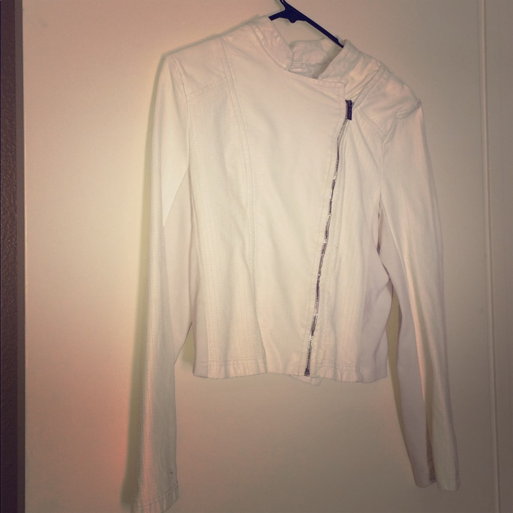 White Jacket side zipper