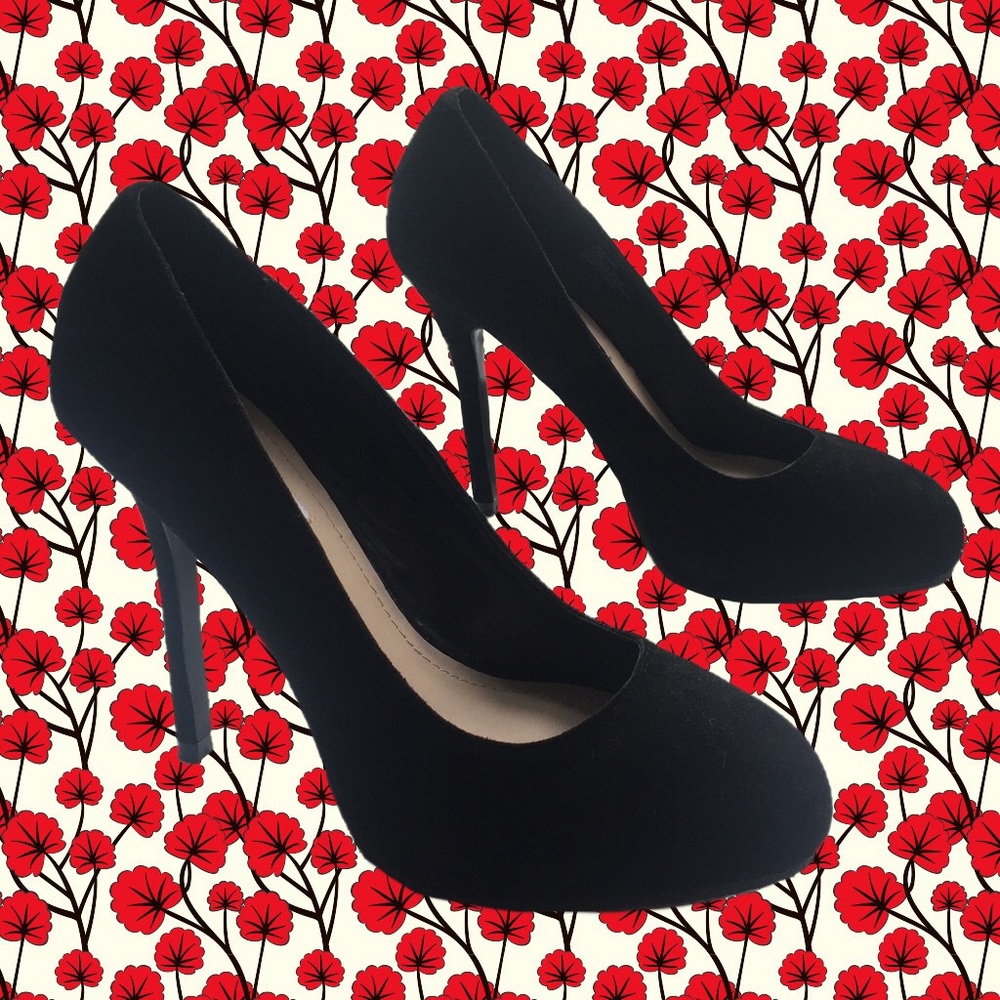 new! Steve Madden black suede 5" heels