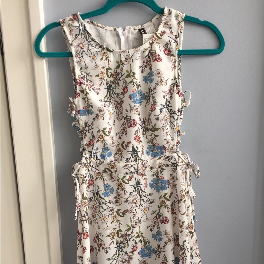 NWT Floral Summer Dress