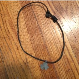 AE Irish clover necklace