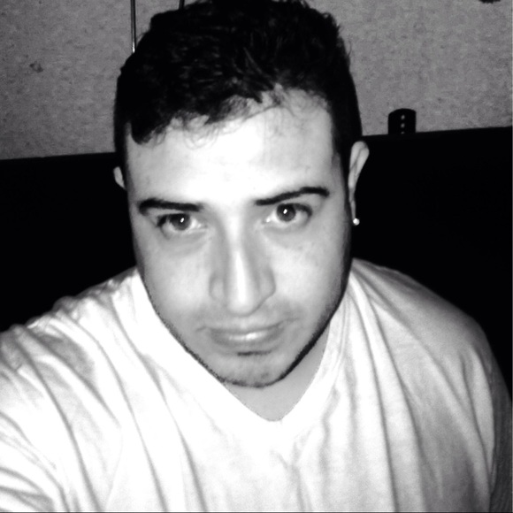 Meet your Posher, Aaron - Picture 1 of 1