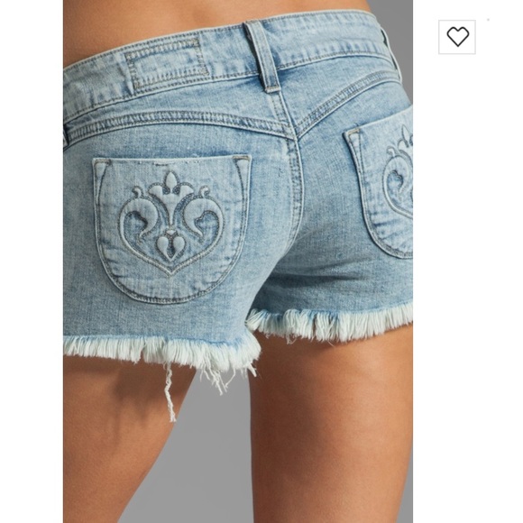 Siwy Camilla Shorts in Savage Love - Picture 3 of 8