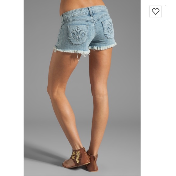 Siwy Camilla Shorts in Savage Love - Picture 6 of 8