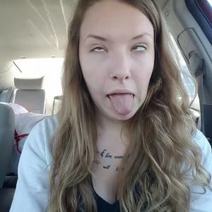 Meet your Posher, Alisa