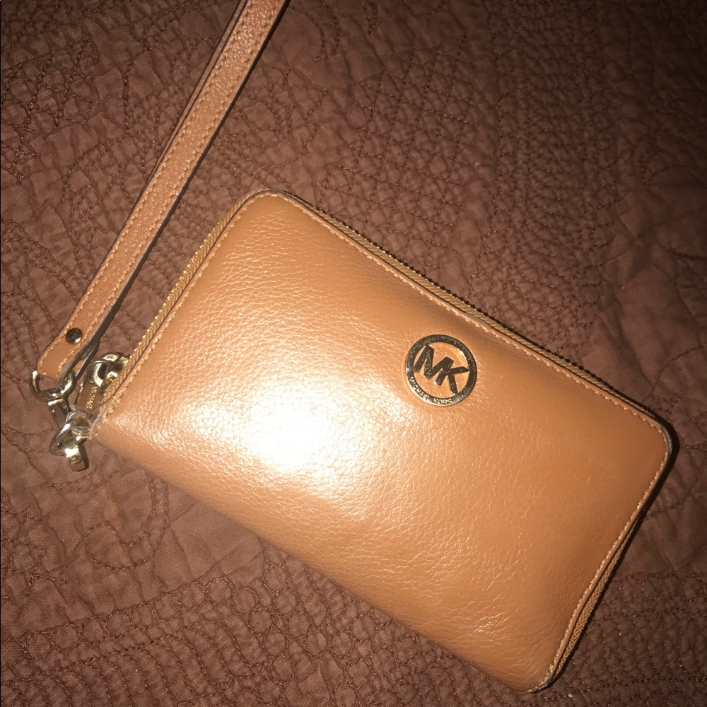 MK wrist wallet ❤️💕
