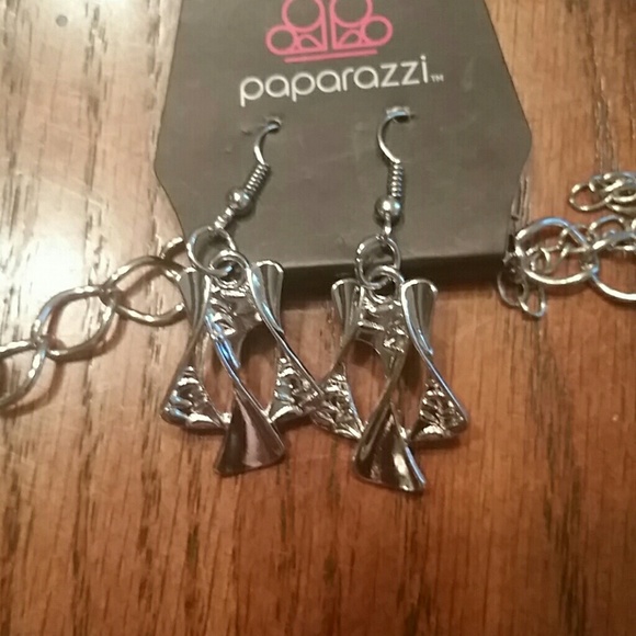 Sands of time necklace with matching earrings - Picture 2 of 2