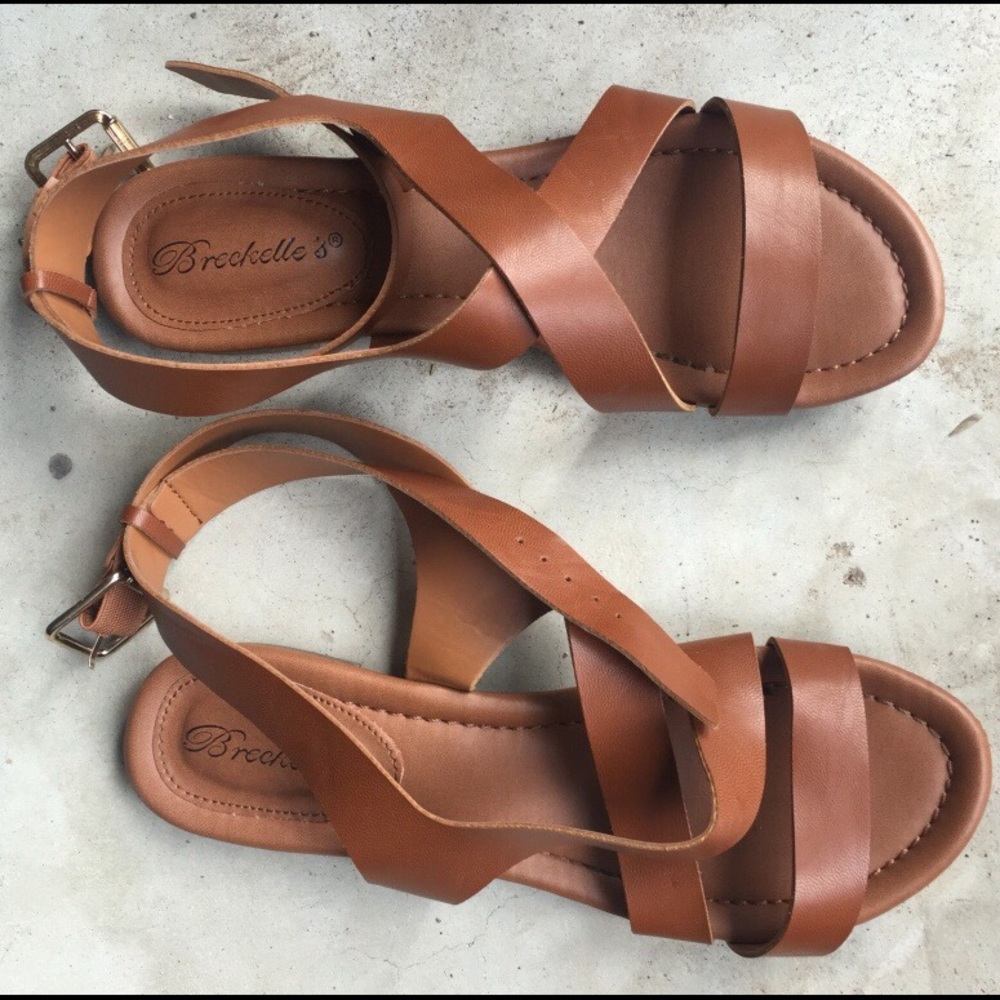 Opten toe strap sandals