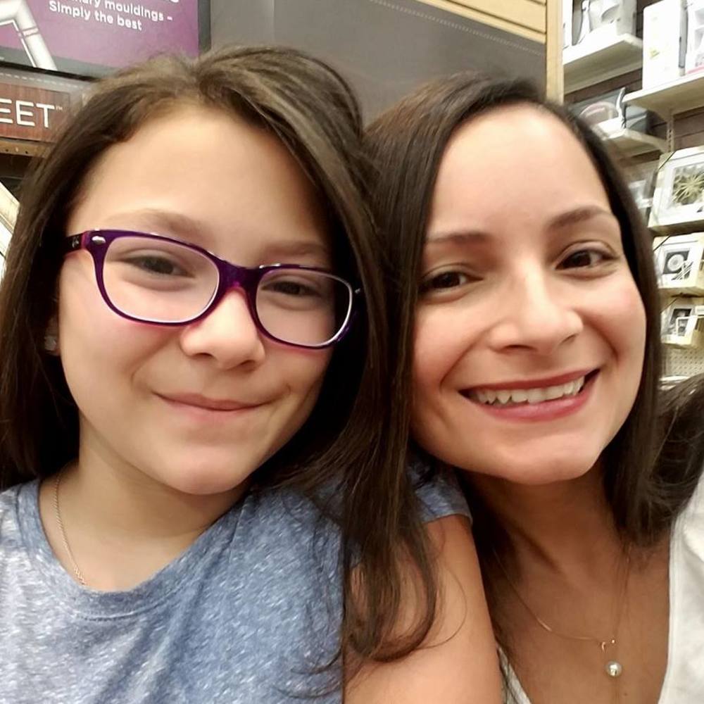 Meet your Posher, Yanisley