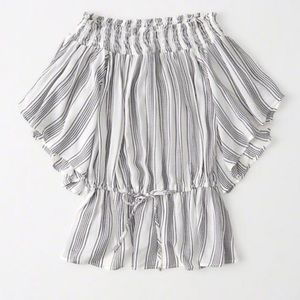 NEW ABERCROMBIE AND FITCH OFF THE SHOULDER TEE