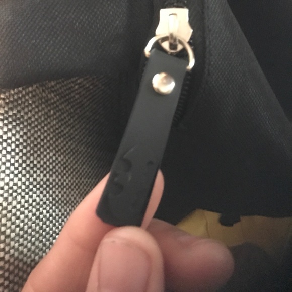 Batman symbol backpack - Picture 3 of 4