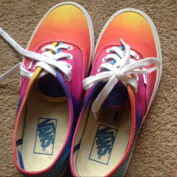 Colorful vans - Picture 1 of 3