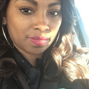 Meet your Posher, Dinesha