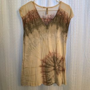XCVI Tie Dye V-Neck Shirt