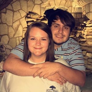 Meet your Posher, Courtney