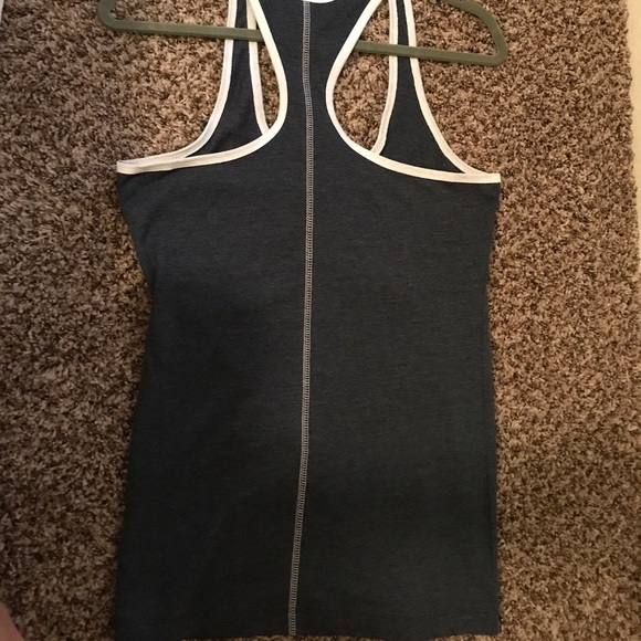 U of A tank top - Picture 2 of 2