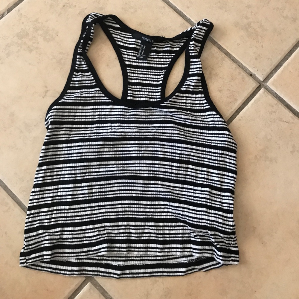 Black + white crop top