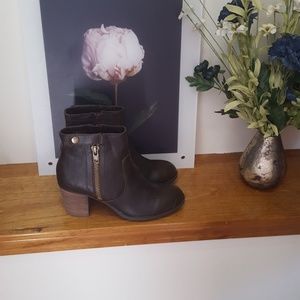 Crown Vintage Pilot Zip Bootie