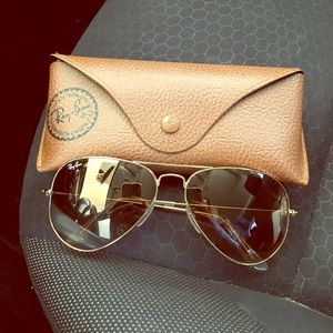 Rayban Aviators with case