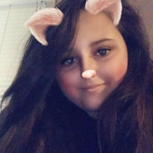 Meet your Posher, Caitlyn