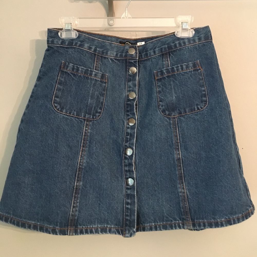 URBAN OUTFITTERS DENIM SKIRT