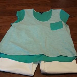 Final   Sale *** Cute Gap Top *** EUC ***