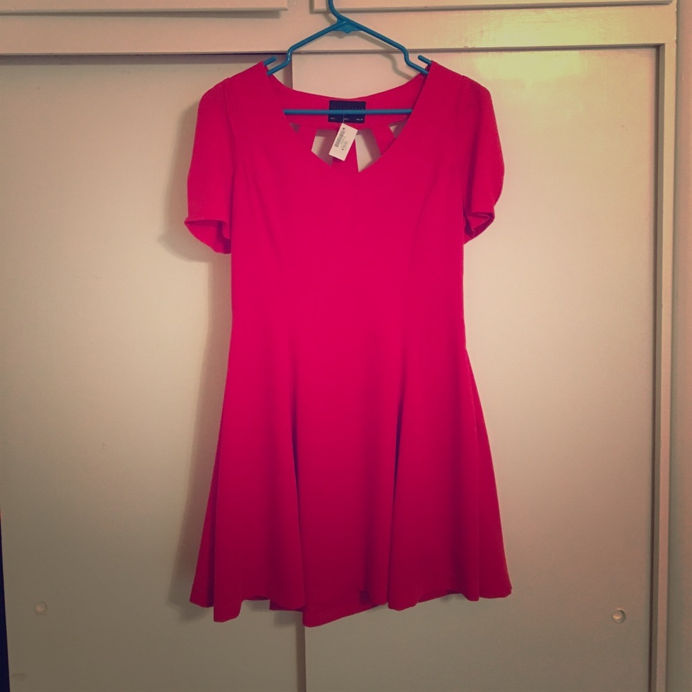 Dress - Picture 1 of 2