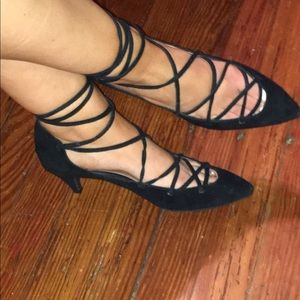 Jeffrey Campbell snappy kitten heals.