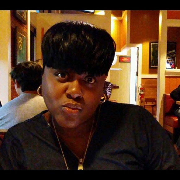 Meet your Posher, Veronica - Picture 4 of 8