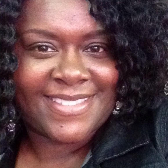 Meet your Posher, Veronica - Picture 6 of 8