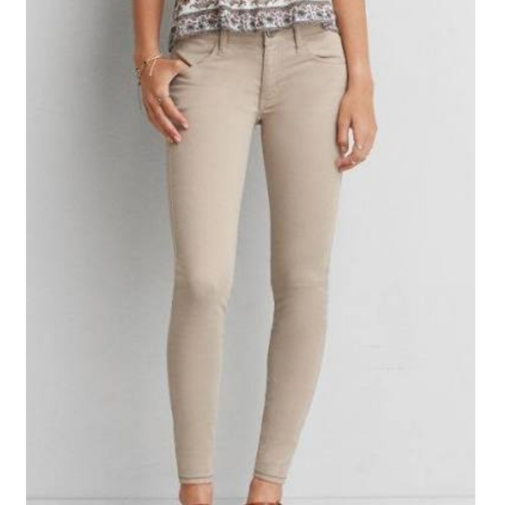 American Eagle tan sateen jeggings