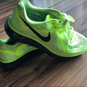 Air Max Nikes (only been worn a few times)