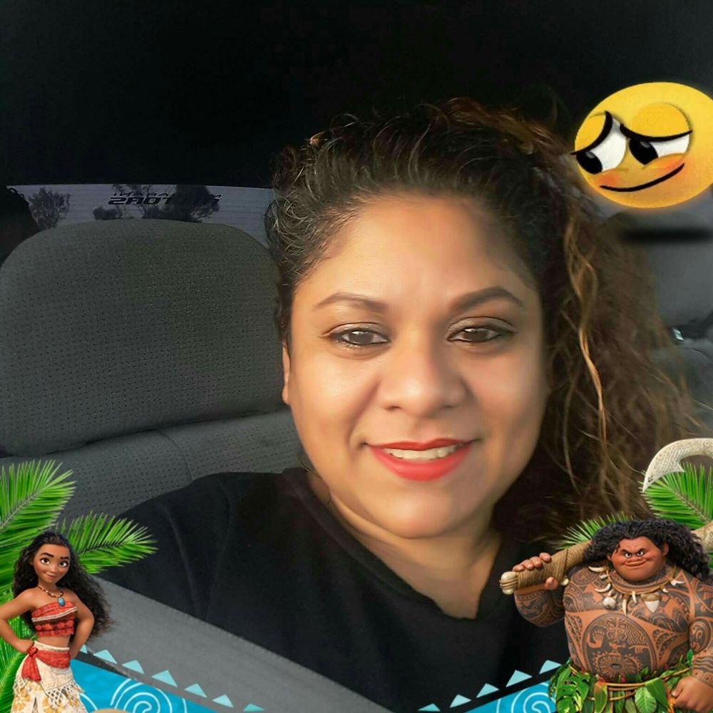 Meet your Posher, Nidia