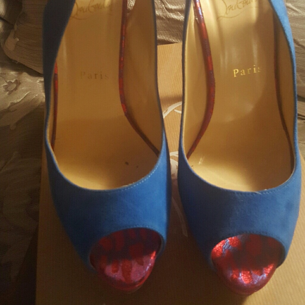 CHRISTIAN LOUBOUTIN