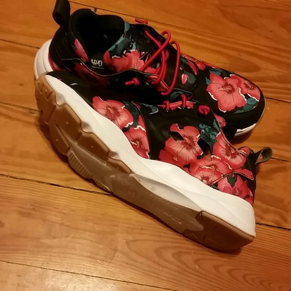 Floral Reebok classic - Picture 2 of 3