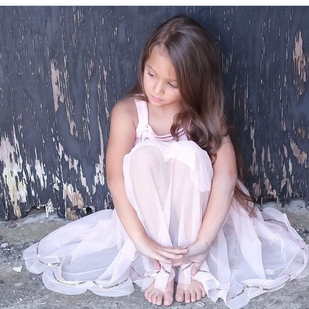 H&M pink frilly dress