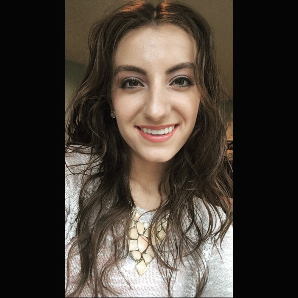 Meet your Posher, Abbey