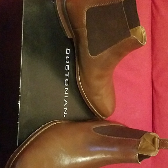Chelsea boots - Picture 2 of 3