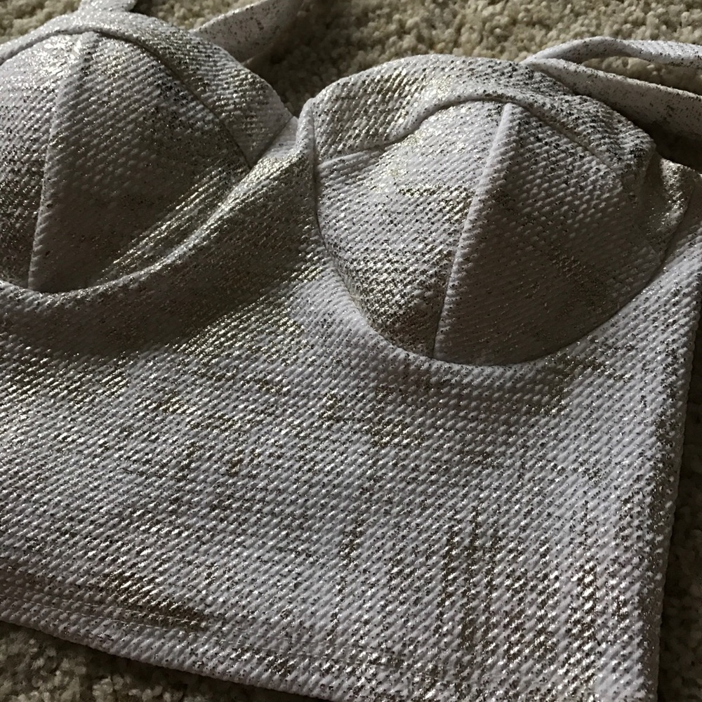 Crop top - Picture 3 of 3