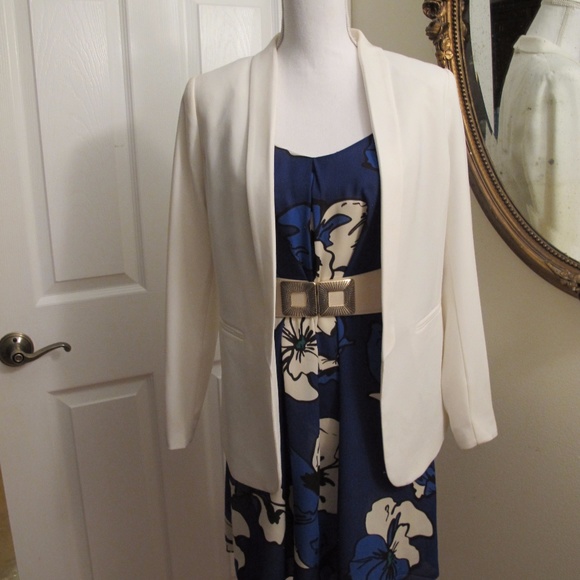 Intrigue Couture blue and white floral Dress - Picture 2 of 5