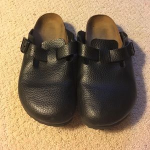 Birki's by Birkenstock black leather clog 37